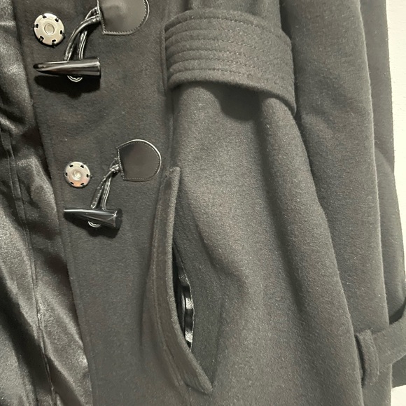 Vértigo Paris Women Classic Duffle Style Toggle Coat Size L Black Dry Clean - Picture 16 of 16